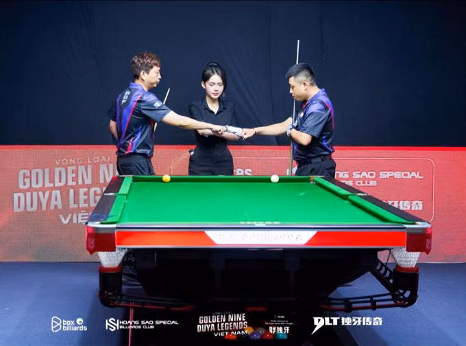 Quỳnh Kiera, nữ trọng tài billard khiến mọi tay cơ xao xuyến