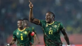 Cameroon 1–0 Gabon: Pha lập công của Etta Eyong giúp Những chú sư tử bất khả chiến bại có chiến thắng đầu tiên trước Những con báo tại AFCON