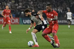 Corinthians vấp ngã trên sân nhà, giấc mơ Nam Mỹ chao đảo