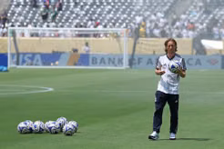Huyền thoại Real Madrid nói lời chia tay với thông điệp mạnh mẽ – 'Không phải tạm biệt, mà là hẹn gặp lại'