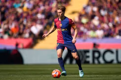 Lý do đằng sau quyết định gia hạn hợp đồng của đội trưởng Barcelona