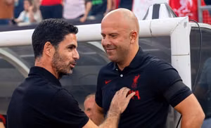 Liverpool BỊ Arsenal ĐE DỌA trong cuộc đua giành tiền vệ 65 triệu euro