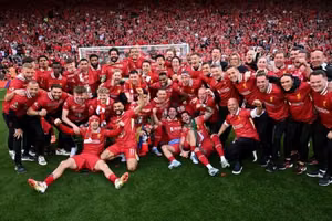 Những Ngôi Sao Sáng Giá và Bất Ngờ của Liverpool Trong Năm Đăng Quang Vô Địch