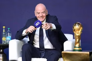 CĐV cần FA lên tiếng và đối đầu với World Cup 'cắt cổ' của FIFA