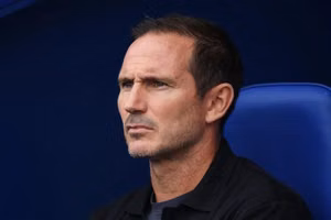 West Ham Đối Mặt Tin Sốc Về Cựu Huyền Thoại Chelsea Khi Áp Lực Dồn Dập: Liệu Ông Có Thực Sự Giải Quyết Vấn Đề?