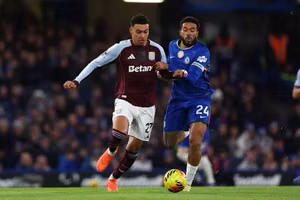 Aston Villa gây chấn động với chiến thắng 2-1 trước Chelsea, củng cố mạnh mẽ cuộc đua vô địch Ngoại hạng Anh