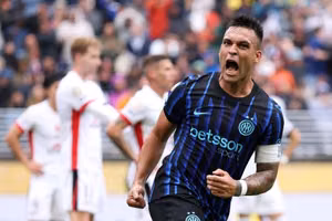 Inter Milan lội ngược dòng, Dortmund ghi 4 bàn, River Plate vs. Monterrey bế tắc