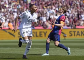 Real vẫn thua ngược dù M'bappe lập hattrick