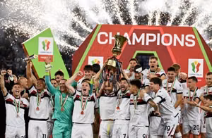 Chiến thắng Coppa Italia bất ngờ của Bologna kết thúc cơn khát danh hiệu kéo dài
