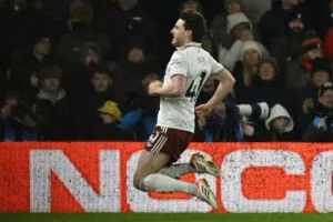 3 Điểm Nhấn Vòng 20 Ngoại Hạng Anh: Declan Rice 'Gánh' Pháo Thủ, Man City Sa Lầy Và Drama Tại Manchester