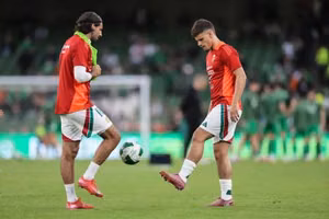 Truyền thông Hungary phản hồi về màn trình diễn của bộ đôi Liverpool trong chiến thắng 2-0