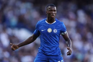 Lo ngại của Chelsea về việc tiền vệ sao ra đi