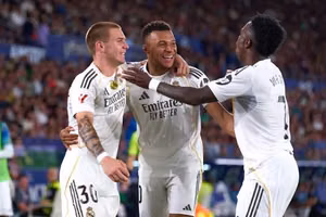 Kylian Mbappe hào hứng tái ngộ gương mặt quen thuộc từ PSG tại Real Madrid