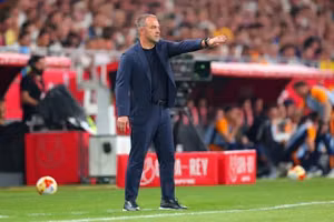 Xác nhận: Hansi Flick sẽ vắng mặt ở El Clásico khi đơn kháng cáo của Barcelona bị tòa bác bỏ