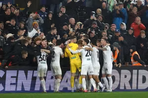 Trận Swansea vs Manchester City có được phát sóng trên TV? Kênh, giờ bóng lăn và cách theo dõi cuộc đối đầu tại Carabao Cup