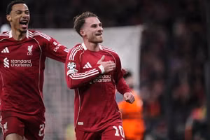Cú đánh đầu của Mac Allister khép lại chiến thắng cho Liverpool trước Real Madrid tại châu Âu