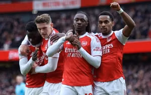 Arsenal cần bao nhiêu điểm để lên ngôi vô địch Premier League 2024/25?