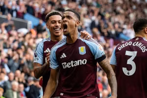 Man City và Spurs trong nhóm năm CLB săn đuổi ngôi sao Aston Villa