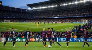 PSG đấu Barcelona: Đại chiến vẫn đá giữa bão bạo loạn