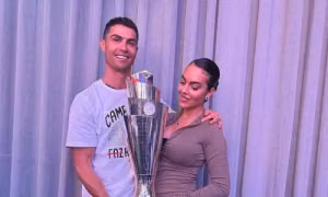 Ronaldo đính hôn với Georgina