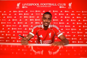 Ngôi sao Newcastle United lên tiếng về việc Alexander Isak chuyển đến Liverpool