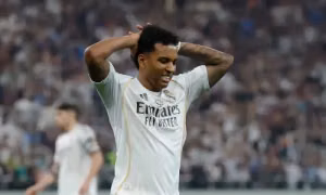 Từ người hùng đến "người thừa": Bi kịch mang tên Rodrygo tại Bernabeu