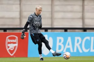 Arsenal tiếp tục lãng phí tiềm năng cho mượn trẻ với chỉ 2 cầu thủ ra đi