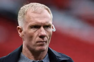 Paul Scholes dự đoán Manchester City vô địch khi Arsenal lo lắng về cảm giác 'déjà vu'