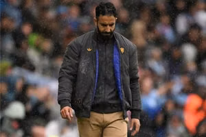 Giải mã cuộc khủng hoảng dẫn đến quyết định sa thải lịch sử của Man United
