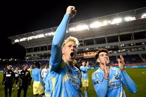 LA Galaxy chính thức chiêu mộ Jakob Glesnes