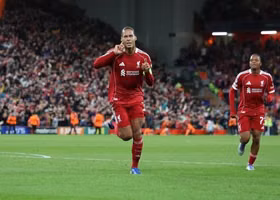 Ngôi sao Man City dành lời khen ngợi cho huyền thoại Liverpool