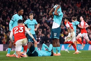 Bàn thua phản lưới nhà ‘kỳ lạ’ của Wolves không che giấu được cơn thịnh nộ của Mikel Arteta trước ‘thói quen tồi tệ’ của Arsenal