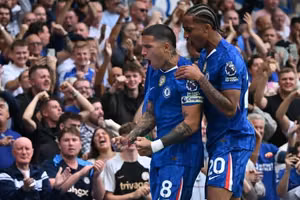 Chelsea thắng Fulham trong derby Tây London đầy tranh cãi 📊