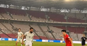 Việt Nam hạ Pakistan 4-2, hẹn Malaysia tranh hạng Ba