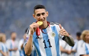 Angel Di Maria trở về quê nhà bất chấp bị mafia Argentina dọa giết