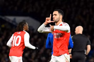 Arsenal và bài toán chiến thuật ở vị trí trung phong