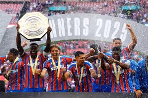 Crystal Palace bóc mẽ điểm yếu của Liverpool phiên bản mới, thắng Community Shield trên chấm phạt đền