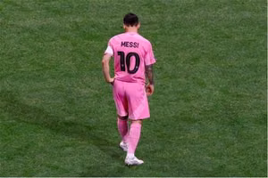 Giữ hay buông? Messi và lựa chọn định mệnh