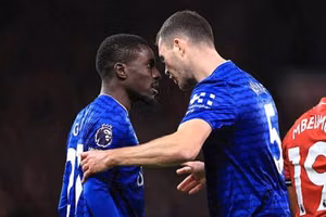 Everton thắng MU nhưng trụ cột đội bóng đứng trước nguy cơ chịu phạt