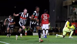 Grimsby loại MU, đội hình còn yếu hơn nhiều CLB V.League