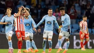 Lenglet nhận thẻ đỏ, Atletico Madrid đứt mạch thắng liên tiếp