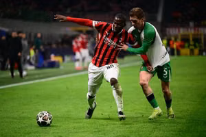 Napoli đẩy mạnh đàm phán chiêu mộ tiền vệ muốn chia tay Milan