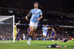 Man City trừng phạt hệ thống một kèm một của Newcastle