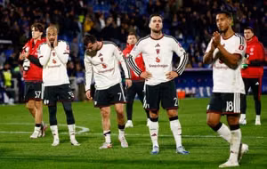 Địa chấn Champions League: Como đè bẹp Man Utd 4-1