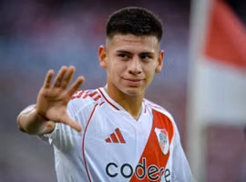Claudio Echeverri muốn gia nhập Roma