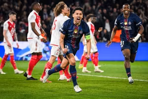 Vì sao PSG trượt dài sau mùa giải đỉnh cao?