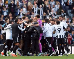 Newcastle vẫn lấy vé Champions League dù để thua trận cuối cùng