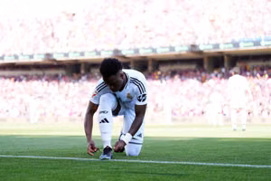 Real Madrid phá vỡ ngưỡng lương để gia hạn với tiền đạo trụ cột - Báo cáo