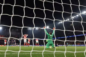 Donnarumma tỏa sáng giúp PSG lọt vào chung kết Champions League sau chiến thắng 2-1 trước Arsenal