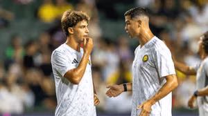 Ghi bàn 24 mùa liên tiếp, Ronaldo tiếp tục thách thức thời gian